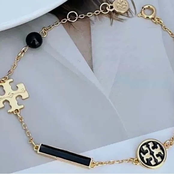 Luxury Gold and Black Bracelet - Picture 3 of 3